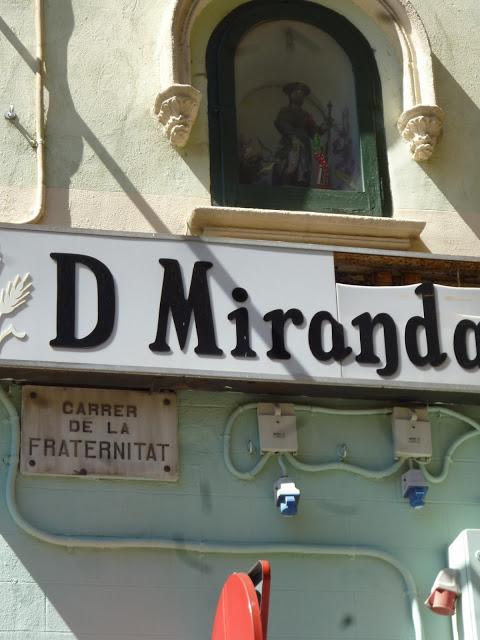 BARCELONA...BARRIO DE GRACIA...ESTABLECIMIENTOS QUE ME ENCANTAN...11-05-2013... BARCELONA...BARRIO DE GRACIA...ESTABLECIMIENTOS QUE ME ENCANTAN...11-05-2013...
