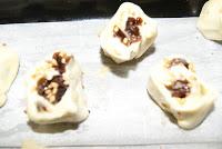 Hojaldres Dulces de bocado (Lazos, Caracolas y Mini-napolitanas) Hojaldres Dulces de bocado (Lazos, Caracolas y Mini-napolitanas)