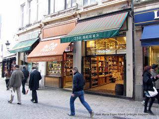Asomándose a Bruselas Asomándose a Bruselas
