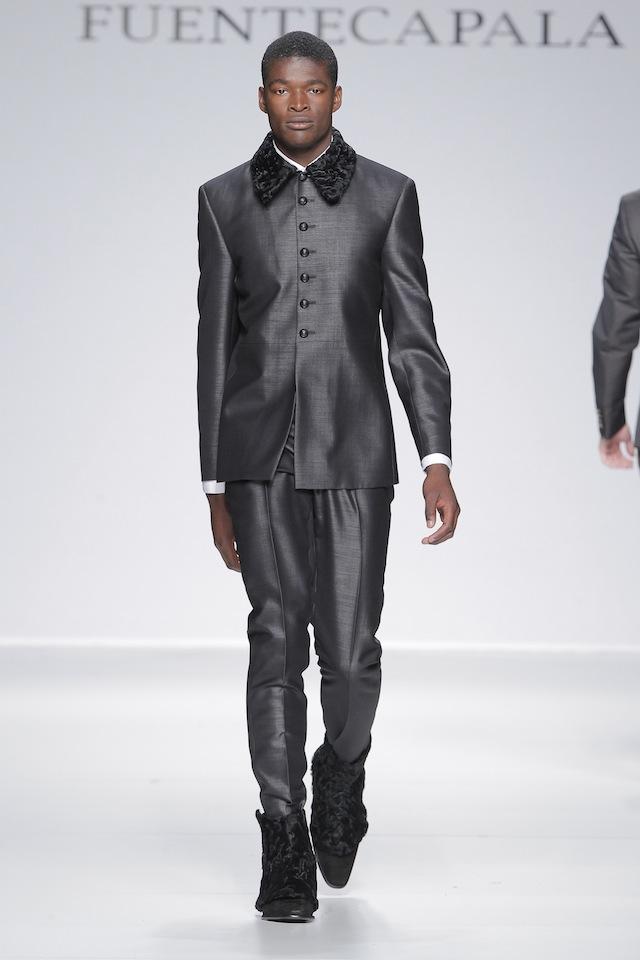 Los trajes de hombre de Fuentecapala en la Pasarela Gaudí Novias Fuentecapala_moda hombre