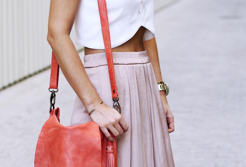 Show Me Your Belly! Show Me Your Belly!