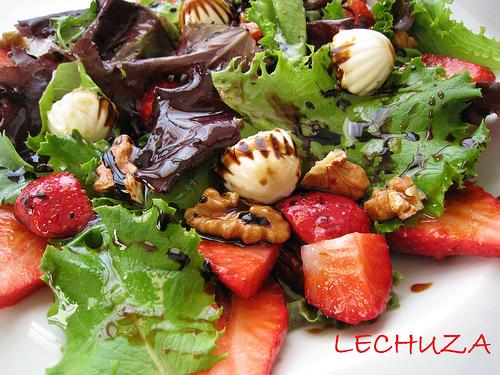 ENSALADA DE FRESAS CON QUESO BURGO DE ARIAS ENSALADA FRESAS Y QUESO (2)