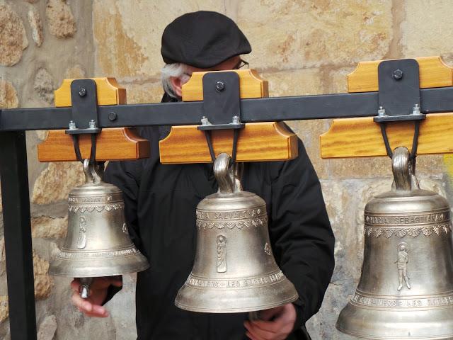 Monasterio de Les Avellanes, a los pies del Montsec Monasterio de Les Avellanes, a los pies del Montsec