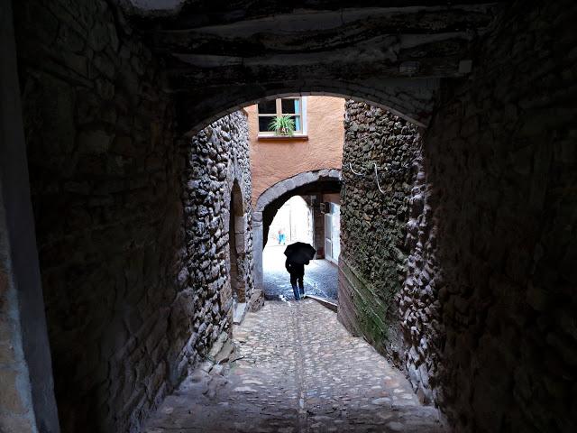 Monasterio de Les Avellanes, a los pies del Montsec Monasterio de Les Avellanes, a los pies del Montsec