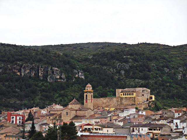 Monasterio de Les Avellanes, a los pies del Montsec Monasterio de Les Avellanes, a los pies del Montsec