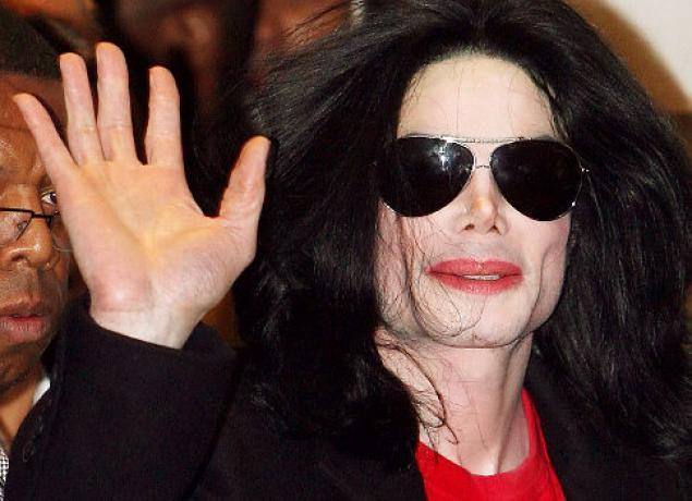 La delgadez de Michael Jackson permitía ver latir su corazón