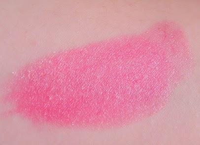 Paese: Base fluida, polvos transparentes y labial (impresiones, swatches, look). Paese: Base fluida, polvos transparentes y labial (impresiones, swatches, look).