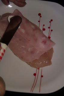 ROLLITOS DE POLLO DUKAN JAMON Y QUESO ROLLITOS DE POLLO DUKAN JAMON Y QUESO