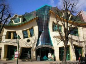 Crooked House Las 15 casas más impresionantes del mundo