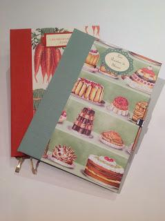 Dos libros de cocina realizados con la técnica del cartonaje