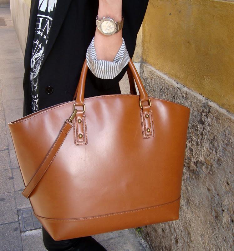 RocK in BLaCk RocK in BLaCk