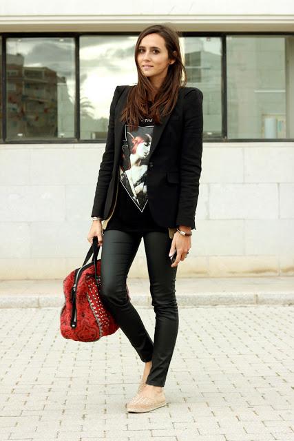 CLASE TEÓRICA I: LAS EGOBLOGGER DEL PANORAMA NACIONAL CLASE TEÓRICA I: LAS EGOBLOGGER DEL PANORAMA NACIONAL