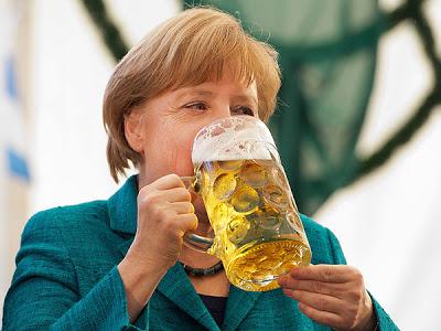 Angela Markel, gran bebedora de cerveza angela merkel