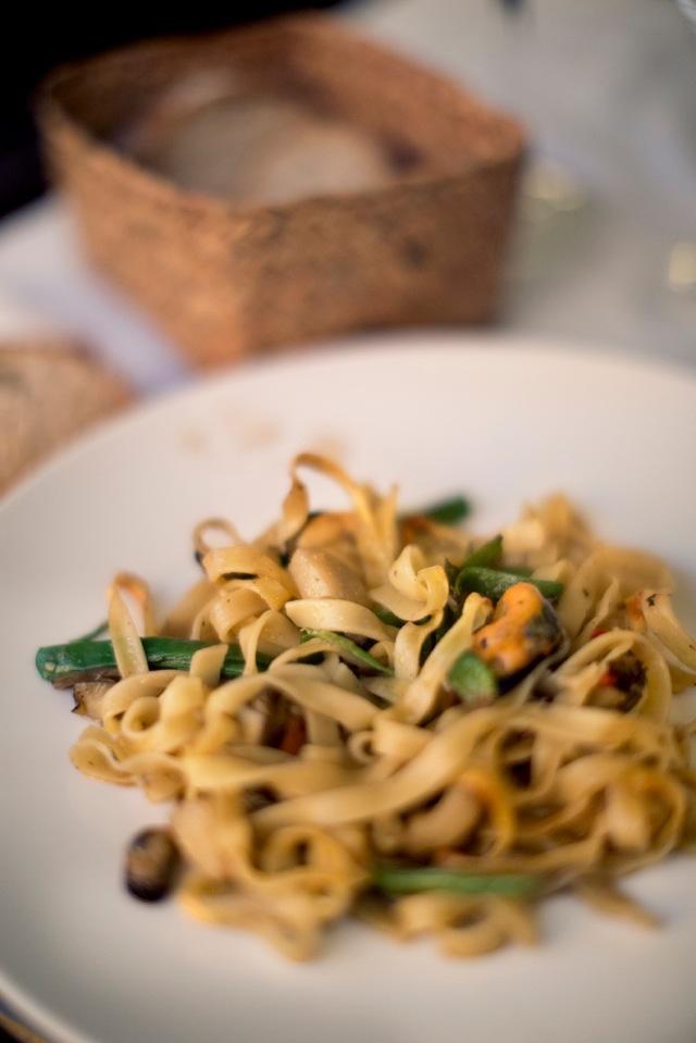 Paella de pasta en el menú de los jueves del restaurante Il Giardinetto paella pasta fettuccine