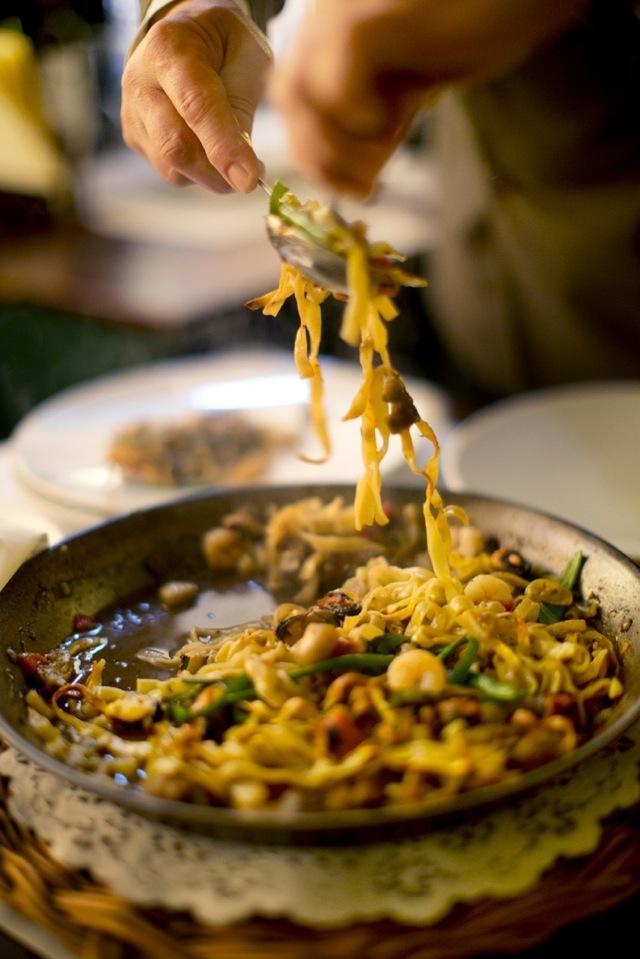 Paella de pasta en el menú de los jueves del restaurante Il Giardinetto paella pasta il giardinetto