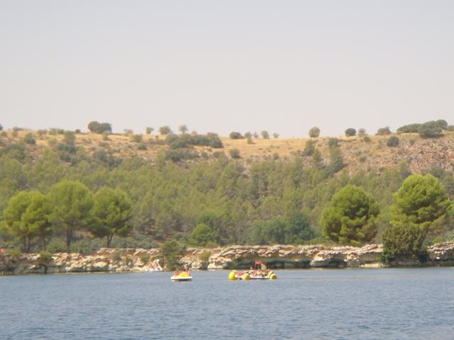 lagunas ruidera-5 La laguna Salvadora es un buen sitio para niños y mayores