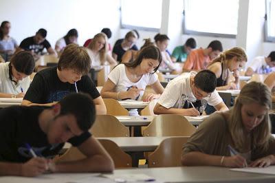 No se debate sobre educación, sino sobre poder No se debate sobre educación, sino sobre poder