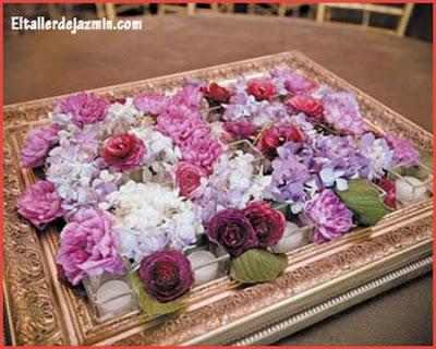 Cuadro decorativo con hortensias y rosas secas Cuadro decorativo con hortensias y rosas secas