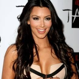 Kim Kardashian alimenta rumores de que espera una niña