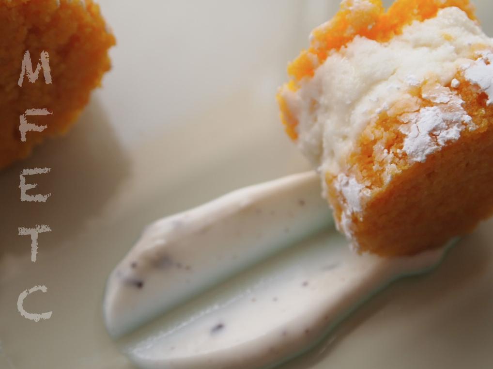 PASTEL DE ZANAHORIAS Y MOUSSE DE QUESO PASTEL DE ZANAHORIAS Y MOUSSE DE QUESO