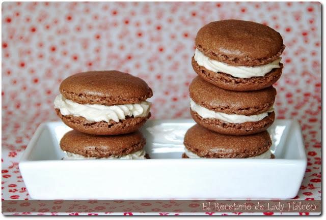 Mis primeros macarons de chocolate y café!!! Mis primeros macarons de chocolate y café!!!