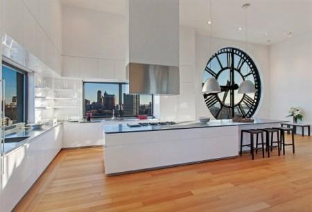 Un triplex alucinante en Brooklyn piso de ensueño new york city piso atico con vistas terraza new york interiores nueva york interiores del mundo nyc estilo moderno escandinavo diáfano distribución diáfana decoración diseño decoracion interiores cocinas blancas modernas blog interiores