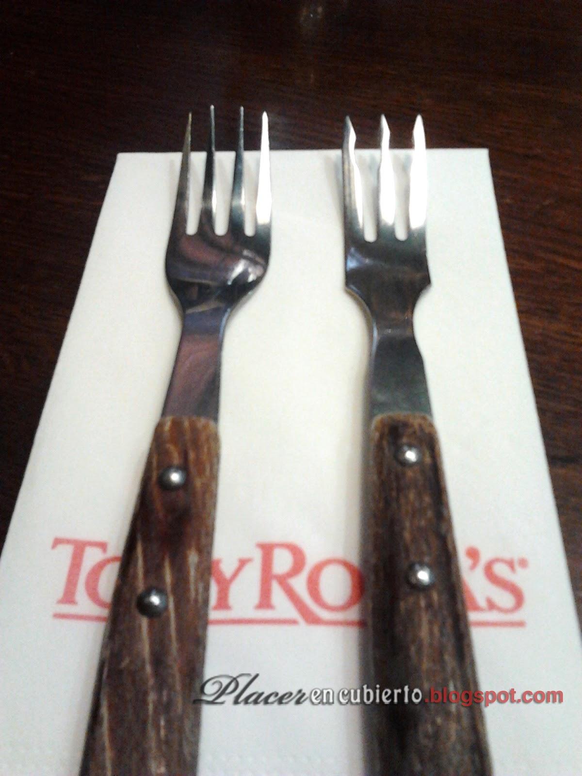 El tridente en la mesa El tridente en la mesa