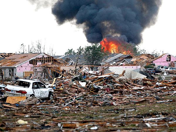 Al menos 51 muertos deja devastador tornado en Oklahoma