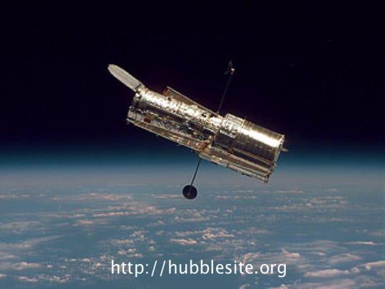 El telescopio espacial Hubble se pone en órbita. 24 de abril de 1990. http://hubblesite.org