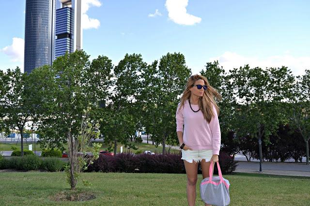 THE PERFECT SHORTSBuenos días!!! Os traigo un look más ca... THE PERFECT SHORTSBuenos días!!! Os traigo un look más ca...