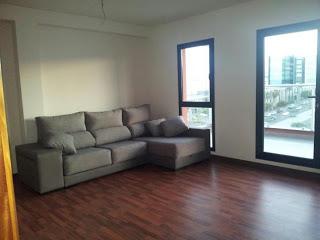 Tú Preguntas!! Librería estilo étnico/colonial en un salón de línea moderna Tú Preguntas!! Librería estilo étnico/colonial en un salón de línea moderna