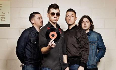 Arctic Monkeys estrenan nuevo tema en directo (escucha)