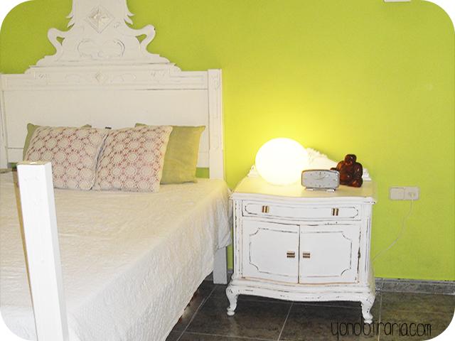 Redecorar un dormitorio solo con pintura y aprovechando muebles