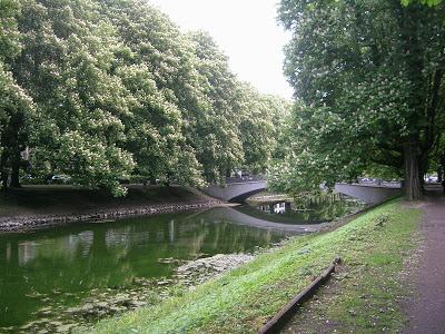 UN MES DURO UN MES DURO