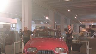 UN MES DURO UN MES DURO