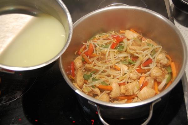 Chop Suey de pollo y verduras. Una receta china muy rica