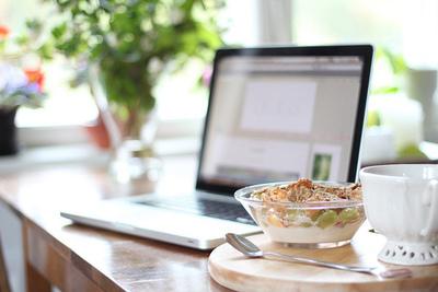 Un Lunes mas / A Monday more Un Lunes mas / A Monday more