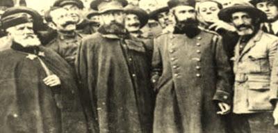 Una carga de Caballería histórica, unos héroes, un desastre y un olvido. Una carga de Caballería histórica, unos héroes, un desastre y un olvido.