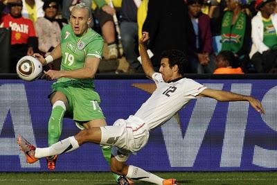 SUDÁFRICA 2010: ES PRIMERO, MERECIDAMENTE SUDÁFRICA 2010: ES PRIMERO, MERECIDAMENTE