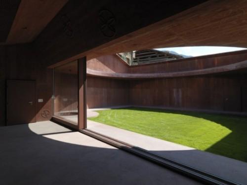 1273499157----courtesy-of-valerio-olgiati-1-528x396 La casa, joya de un arquitecto II