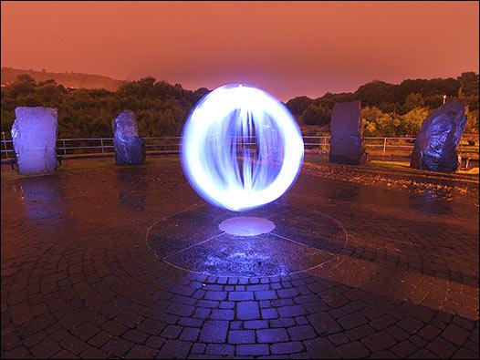 Cuando la ILUMINACIÓN se transforma en ARTE URBANO Foto: Michael Bosanko