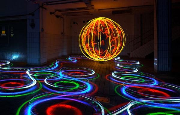 Cuando la ILUMINACIÓN se transforma en ARTE URBANO Cuando la ILUMINACIÓN se transforma en ARTE URBANO