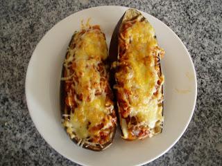 BERENJENAS RELLENAS DE ATUN BERENJENAS RELLENAS DE ATUN