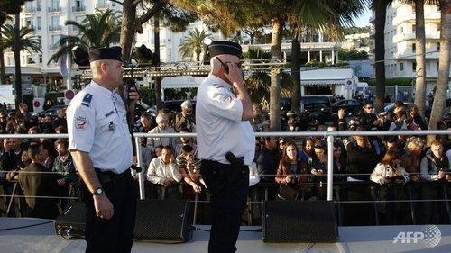 Roban un collar de dos millones de euros en Cannes Imagen: AFP