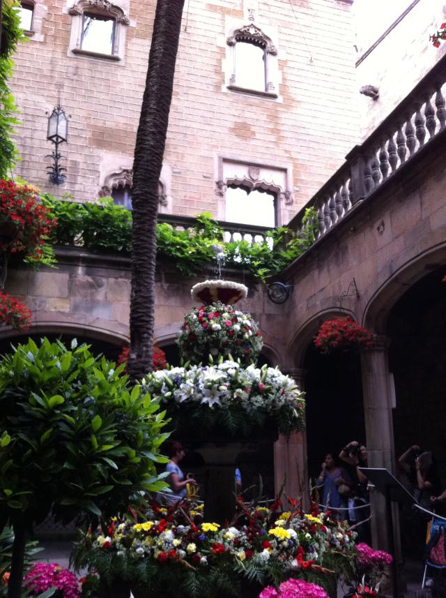 L’ou com balla. Una tradición barcelonesa. IMG_6607