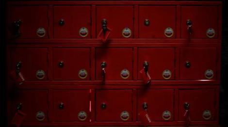 Amstel crea las primeras taquillas de móviles para que desconectes un rato amstel