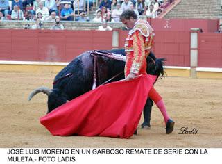 PRIMERA DE FERIA DE CÓRDOBA: MORENO MARCA LA DIFERENCIA PRIMERA DE FERIA DE CÓRDOBA: MORENO MARCA LA DIFERENCIA