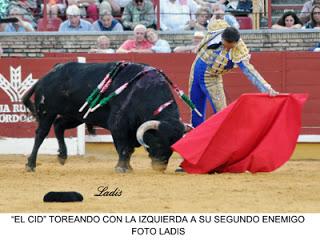 PRIMERA DE FERIA DE CÓRDOBA: MORENO MARCA LA DIFERENCIA PRIMERA DE FERIA DE CÓRDOBA: MORENO MARCA LA DIFERENCIA