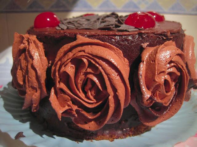 MINILAYER CAKE DE FRUTAS DEL BOSQUE, FRAMBUESA Y CHOCOLATE