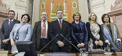 SOBRE LA UNANIMIDAD DE LOS POLÍTICOS SOBRE LA UNANIMIDAD DE LOS POLÍTICOS